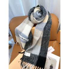 Acne Scarf